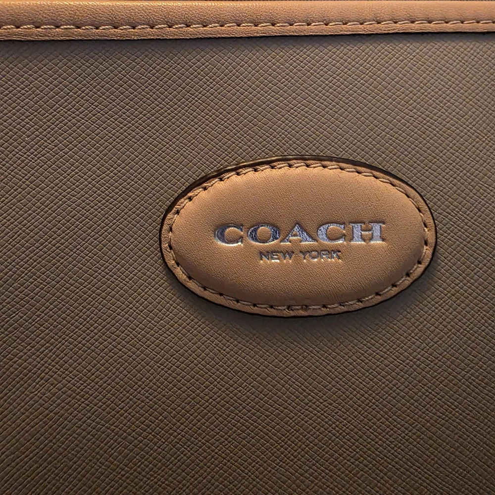 Coach Tan and Cream Women's Tote Bag - Picture 2 of 12